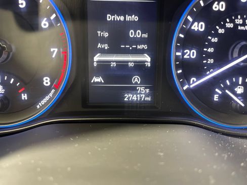 Certified 2022 Hyundai Kona SEL w/ Cargo Package AWD/4WD image 21