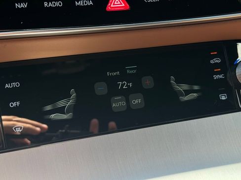 New 2026 Genesis GV70 2.5T Advanced image 36