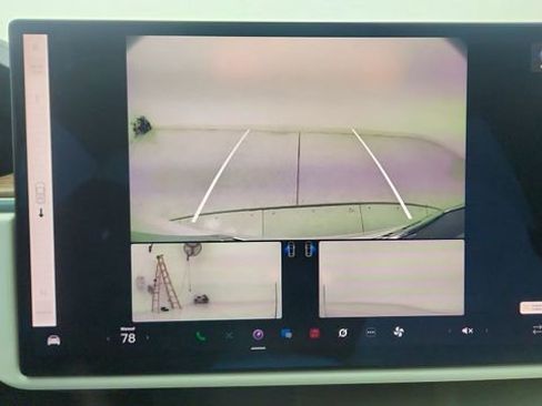 Used 2022 Tesla Model X Base image 45