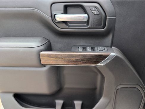 Used 2021 GMC Sierra 1500 Elevation image 15