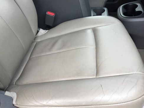 Used 2018 Nissan NV 3500 SL RWD image 16