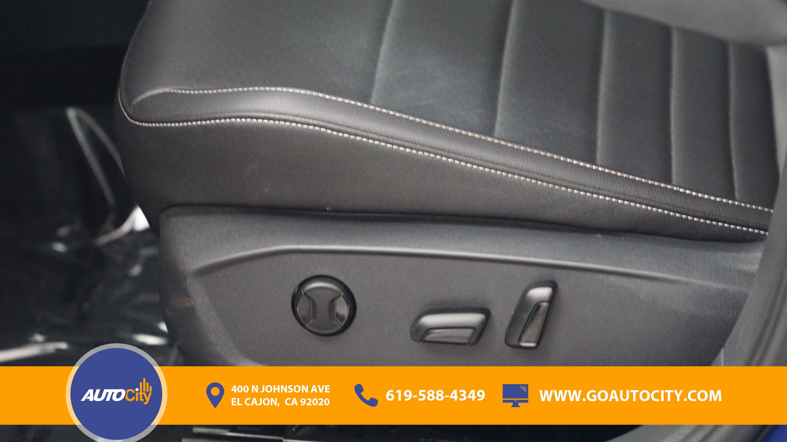 Used 2024 Volkswagen Jetta SE FWD image 17