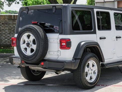 Used 2021 Jeep Wrangler Unlimited Sport AWD/4WD image 17