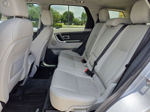Used 2018 Land Rover Discovery Sport HSE AWD/4WD image 18