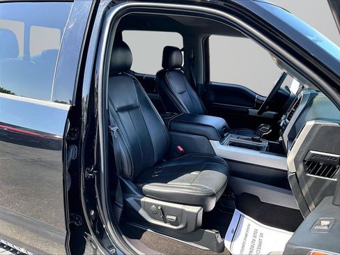 Used 2018 Ford F150 Lariat w/ Equipment Group 502A Luxury AWD/4WD image 8