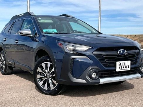 Used 2023 Subaru Outback Touring XT AWD/4WD image 3
