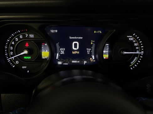 Used 2024 Jeep Wrangler Unlimited Rubicon 4xe AWD/4WD image 14