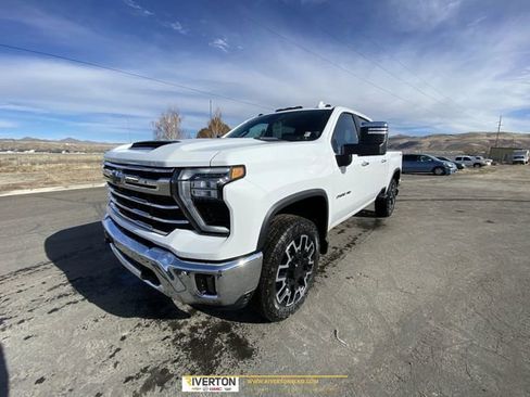 New 2026 Chevrolet Silverado 2500 LTZ w/ LTZ Premium Package AWD/4WD image 1