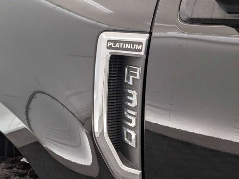 Used 2017 Ford F350 Platinum image 13