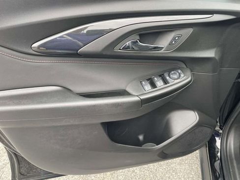 Used 2023 Chevrolet TrailBlazer RS w/ Convenience Package image 16