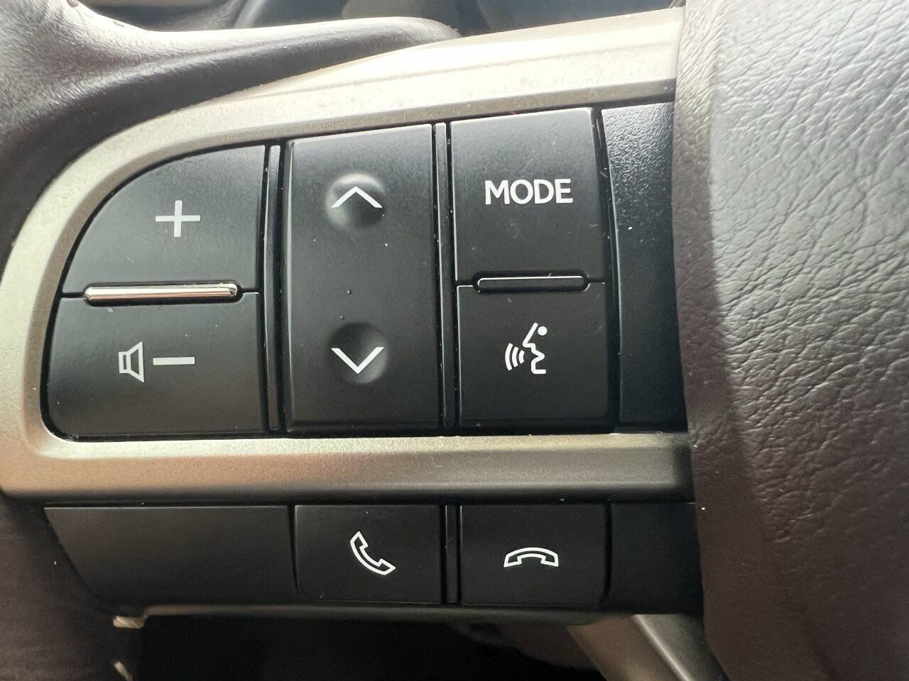 Used 2018 Lexus RX 350L Luxury w/ Accessory Package FWD image 34