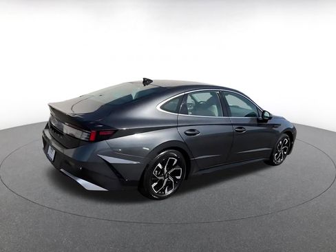 Used 2025 Hyundai Sonata SEL FWD image 13