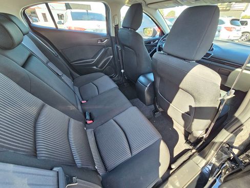 Used 2014 MAZDA MAZDA3 i Touring image 17
