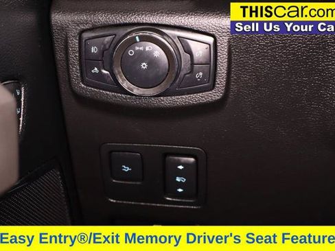 Used 2021 Ford F250 Lariat w/ Lariat Ultimate Package AWD/4WD image 25