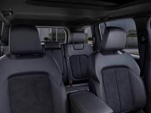 New 2026 Jeep Grand Cherokee Altitude image 26
