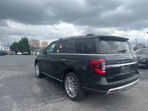 Used 2024 Ford Expedition Limited image 4