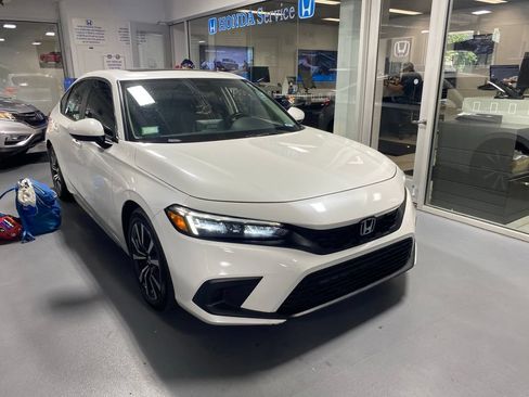 Used 2024 Honda Civic EX-L image 27