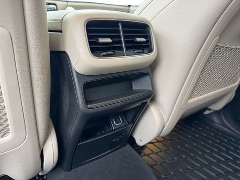 Used 2023 Mercedes-Benz GLE 350 4MATIC image 18