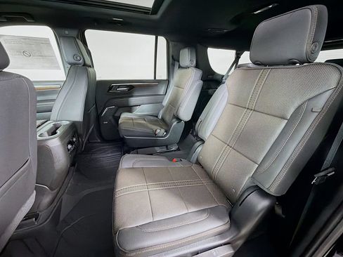 New 2026 Chevrolet Suburban High Country w/ Sun And Tow Package AWD/4WD image 19