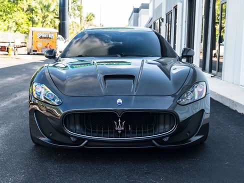Used 2017 Maserati GranTurismo Sport RWD image 2