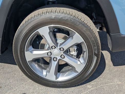 New 2026 Jeep Grand Cherokee Limited RWD image 8