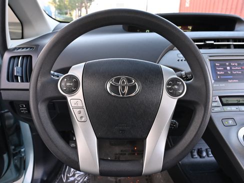 Used 2014 Toyota Prius Prime Plug-In Hybrid FWD image 17