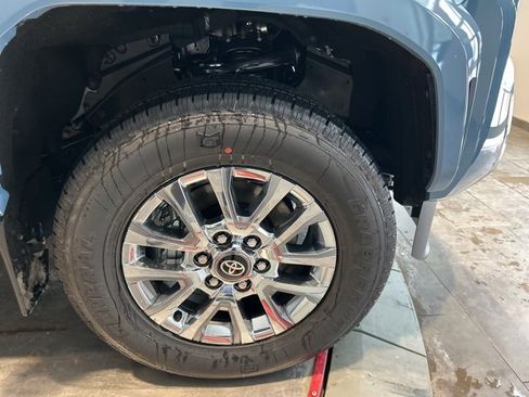 New 2026 Toyota Tacoma Limited image 19
