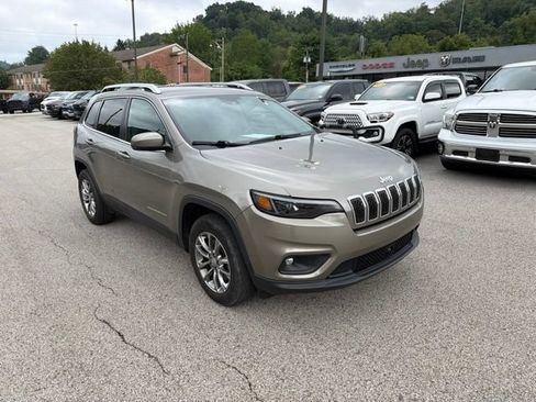 Used 2020 Jeep Cherokee Latitude Lux w/ Quick Order Package 26H Lux AWD/4WD image 3
