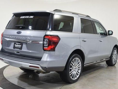 Used 2024 Ford Expedition Limited AWD/4WD image 14