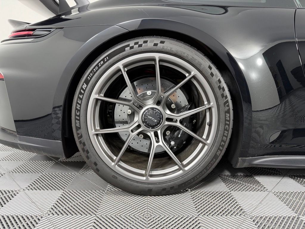 Certified 2026 Porsche 911 GT3 RWD image 17