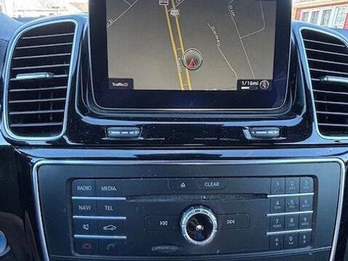 Used 2017 Mercedes-Benz GLS 450 4MATIC image 7