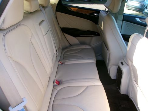 Used 2015 Lincoln MKC AWD w/ Equipment Group 101A Select image 17