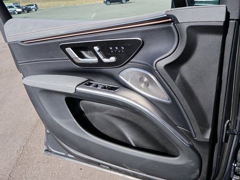 Certified 2023 Mercedes-Benz EQS 580 4MATIC SUV image 37