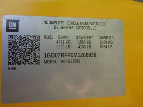Used 2021 GMC Savana 3500 w/ Power Convenience Package RWD image 28