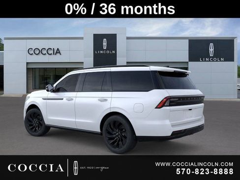 New 2025 Lincoln Navigator Reserve w/ Jet Appearance Package image 4