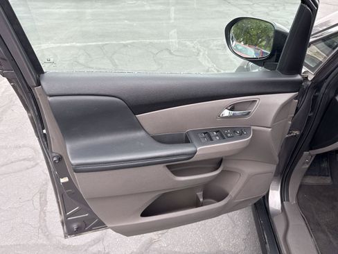 Used 2014 Honda Odyssey EX-L image 15