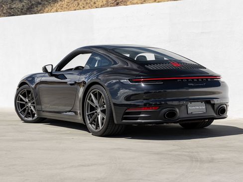 Certified 2024 Porsche 911 Carrera T RWD image 3