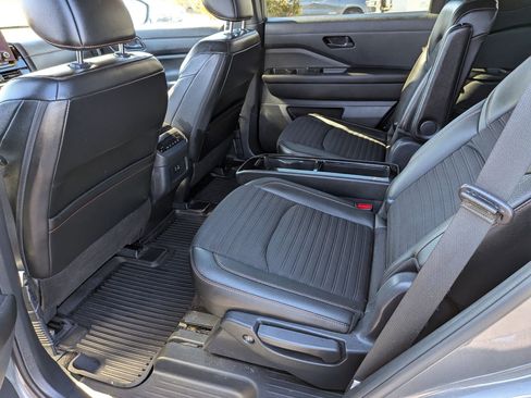 Used 2024 Nissan Pathfinder Rock Creek image 24