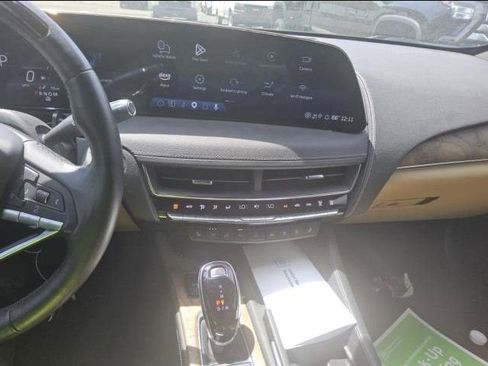 Used 2025 Cadillac CT5 Premium Luxury RWD image 2