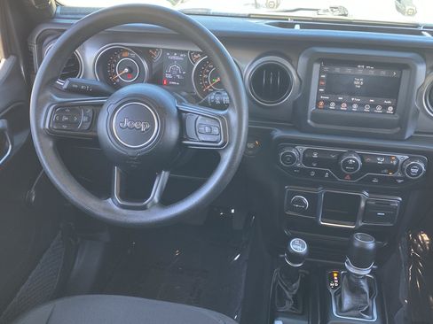 Used 2022 Jeep Wrangler Unlimited Sport AWD/4WD image 12