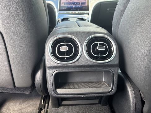 Used 2024 Mercedes-Benz C 300 C 300 image 19