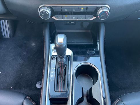 Used 2025 Nissan Altima 2.5 SR image 40