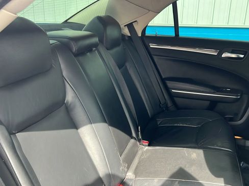 Used 2017 Chrysler 300 Limited w/ Value Package image 16