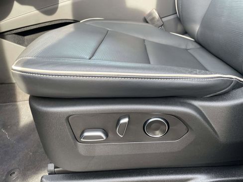 Certified 2023 Cadillac Escalade Premium Luxury image 16