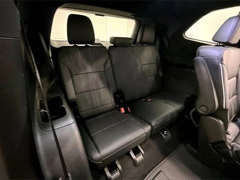 Used 2025 Buick Enclave Avenir w/ Super Cruise Package image 29