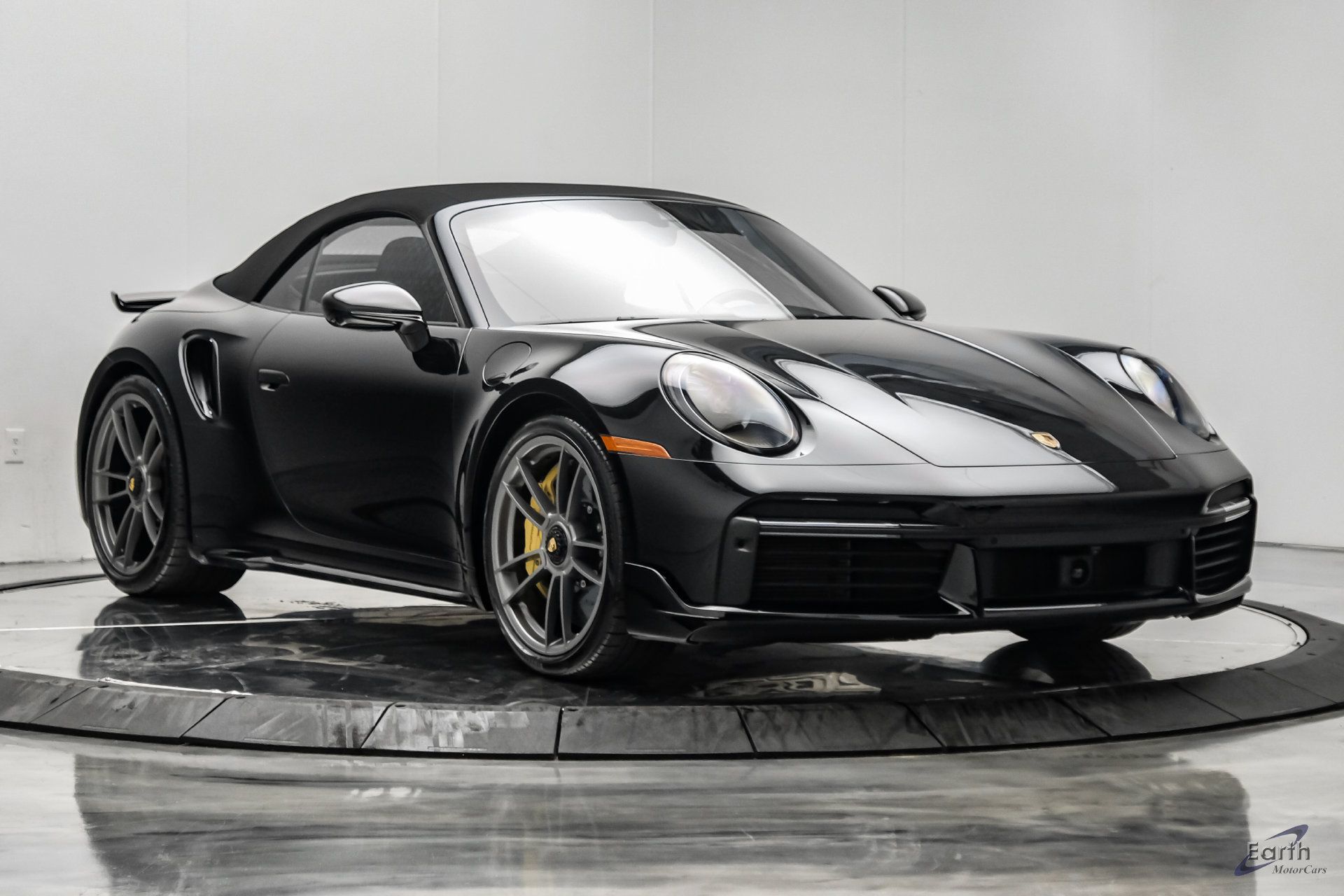 Used 2025 Porsche 911 Turbo S w/ Exterior Sport Package AWD/4WD image 31