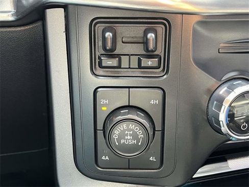 Used 2021 Ford F150 Lariat w/ Equipment Group 502A High image 27