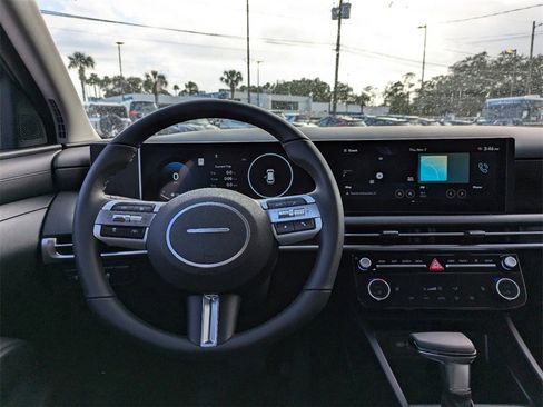 New 2025 Hyundai Tucson SEL image 16