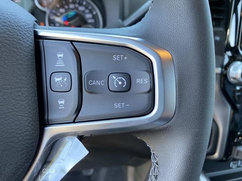 New 2026 RAM 2500 Big Horn AWD/4WD image 14