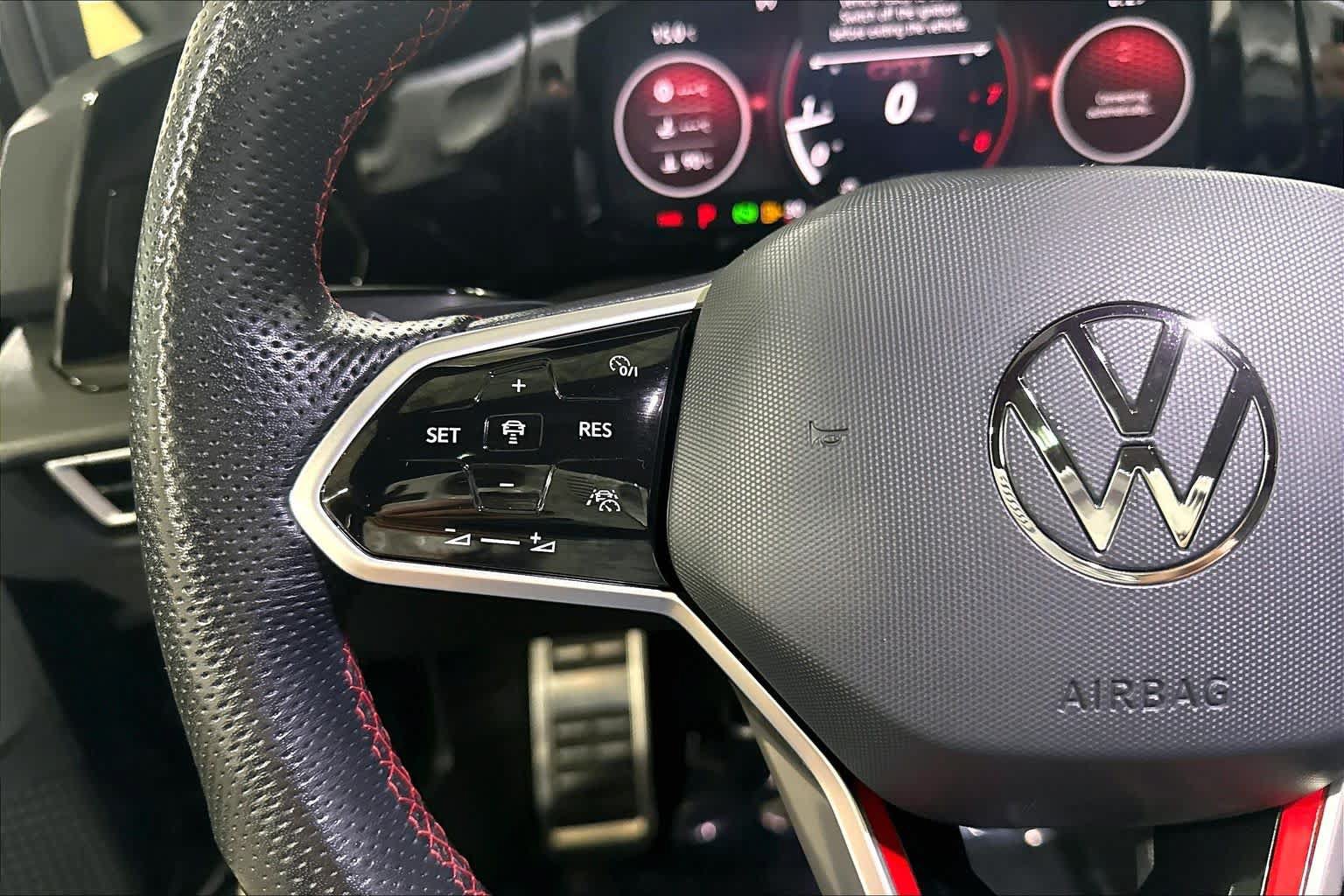 Used 2024 Volkswagen GTI SE FWD image 23